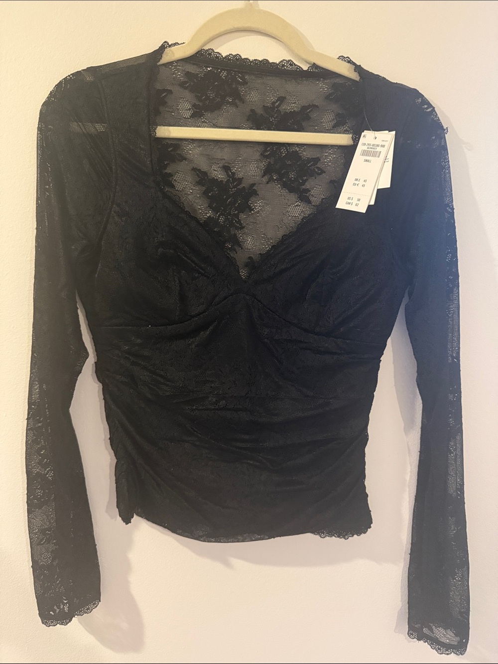 Abercrombie & Fitch Black Lace Long Sleeve V-Neck Top